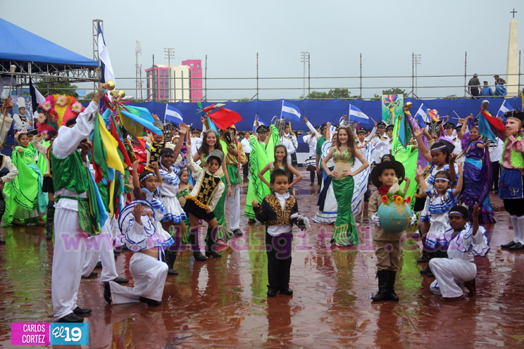Colegios del Distrito VII celebran mes de septiembre con amor a Nicaragua