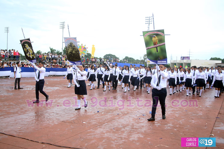 Colegios del Distrito VII celebran mes de septiembre con amor a Nicaragua