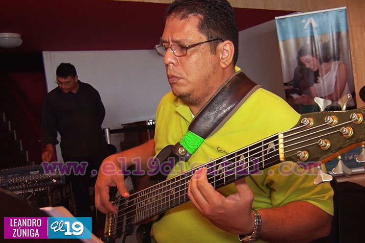 Todo listo para tributo en honor a Juan Gabriel