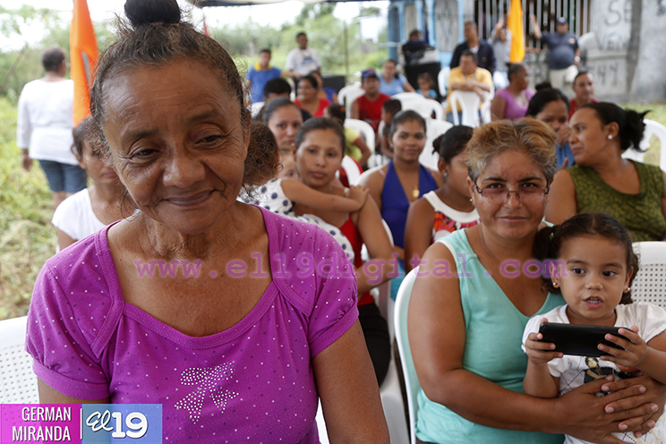 Comunidad Anexo al Chaparral ya tiene energía eléctrica