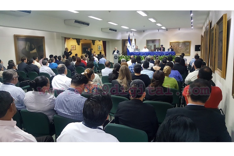 Presentan nueva edición de la antología poética de Rubén Darío