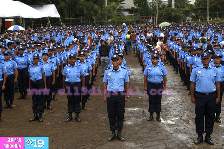 Clausuran 3er Curso Básico de Policía "Rigoberto López Pérez"