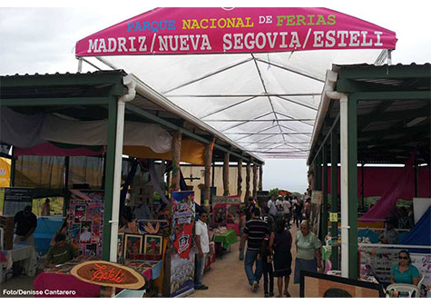 Artesanos y productores contentos con Feria de la Economía Familiar