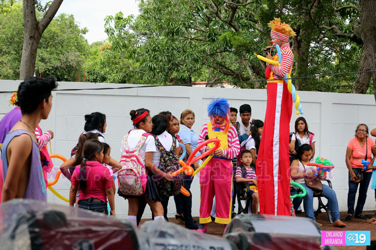 Institutos de Ticuantepe reciben equipamientos musicales para sus bandas rítmicas 