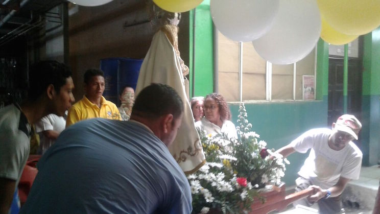 Virgen de Mercedes lleva sanación a Hospital Escuela Oscar Danilo Rosales de León