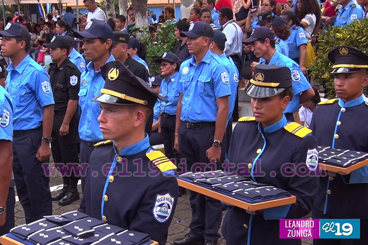 Policía Nacional ascenderá a casi 1 mil 500 oficiales