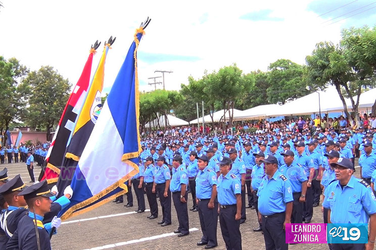 Policía Nacional ascenderá a casi 1 mil 500 oficiales