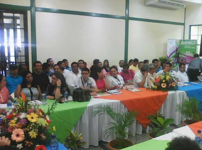Marena sostiene fructífero encuentro con representantes del sector privado