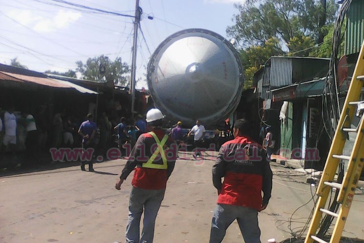 Pegón en carretera Panamericana Norte