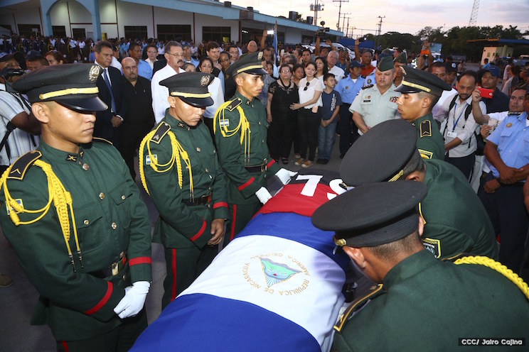 Compañero René recibido con honores en Nicaragua