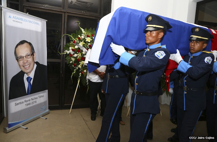 Compañero René recibido con honores en Nicaragua
