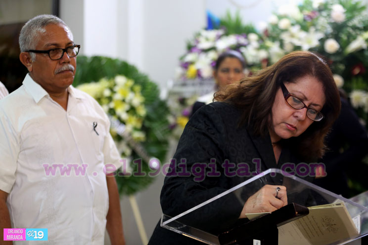 En Fotos: Vela de cuerpo presente del compañero René Núñez Téllez, presidente de la Asamblea Nacional