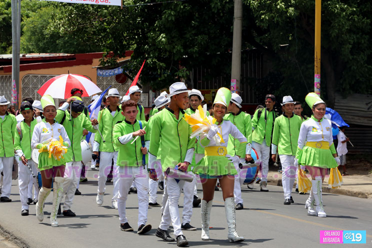 Orgullo patrio moviliza a familias del Distrito VII