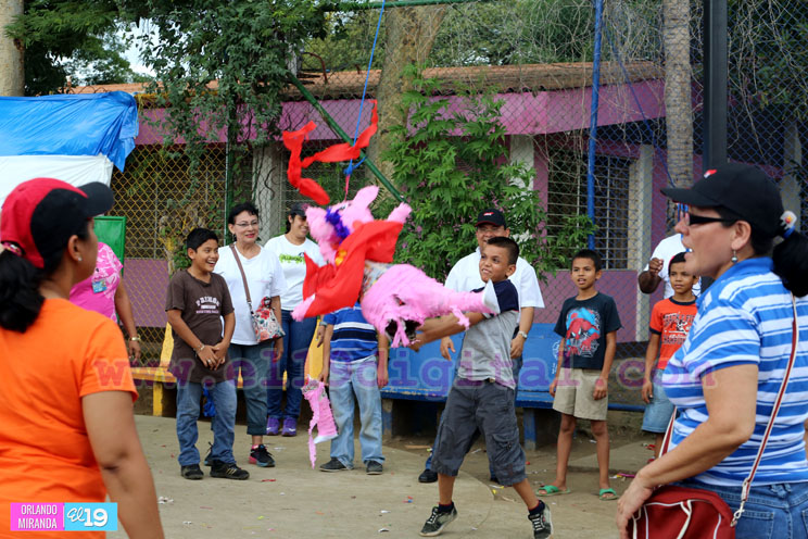 Familias despiden fin de semana con alegría en parques capitalinos