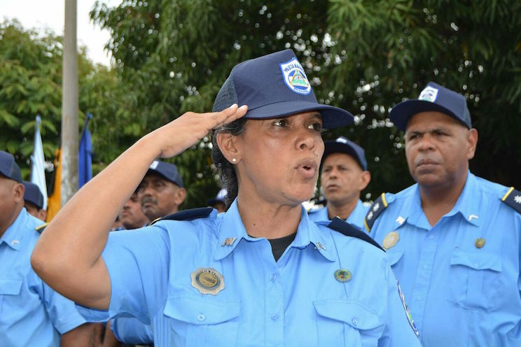 Ascienden a oficiales de la Policía Nacional en Chinandega