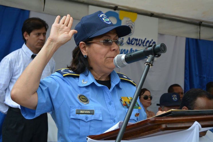 Ascienden a oficiales de la Policía Nacional en Chinandega