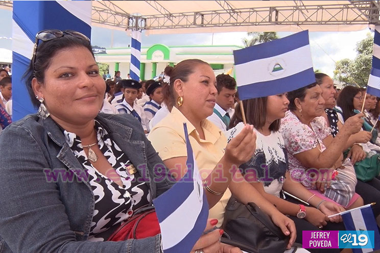Nicaragua entrega Antorcha de la Libertad y Unidad Centroamericana a Costa Rica 
