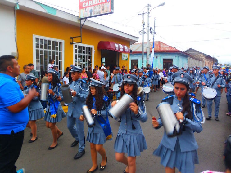 Desborde de fervor patrio en Desfiles Escolares de Carazo