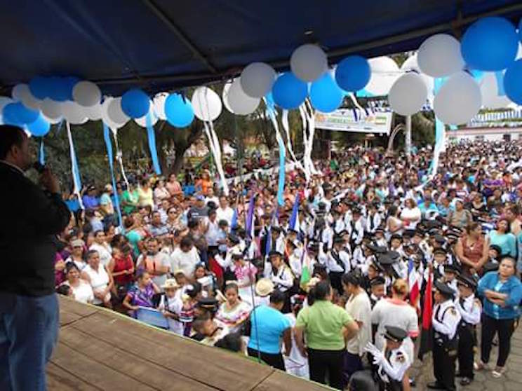 Padre Eslaquit: Celebrar a la Patria es amarnos unos a otros como hermanos