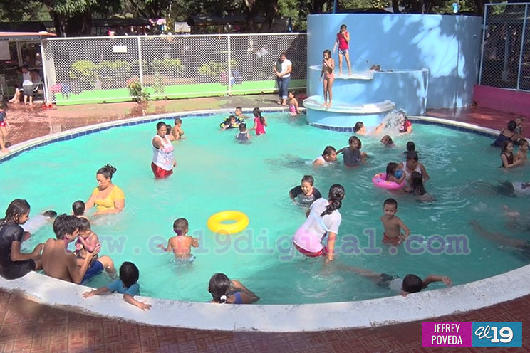 Familias aprovechan fin de semana extendido para visitar Xilónem