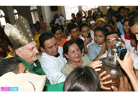 Imagen de Santo Domingo retorna a su Altar Mayor
