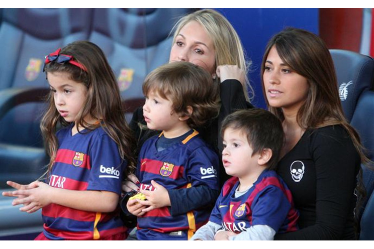Los hijos de Messi, Piqué y Suárez debutan en la escuela del Barça