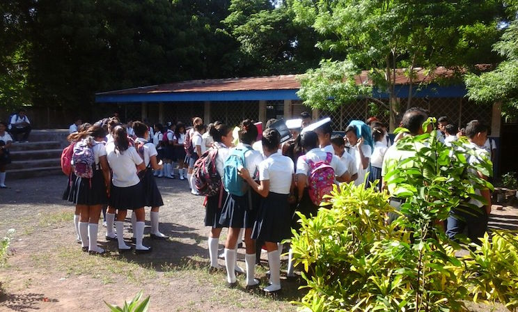 Colegios de La Paz Centro realizan ejercicio de prevención ante sismos