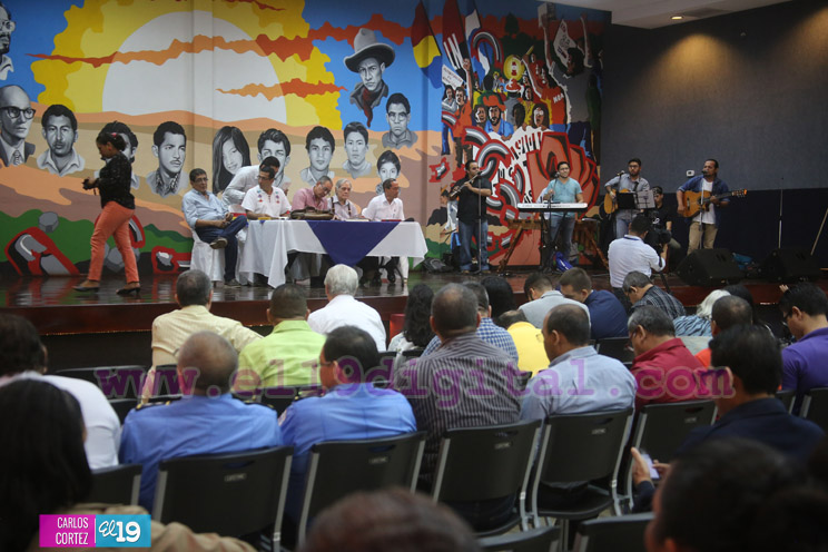 Sandinismo y Revolución; síntesis de la historia revolucionaria nicaragüense