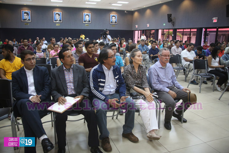 Sandinismo y Revolución; síntesis de la historia revolucionaria nicaragüense