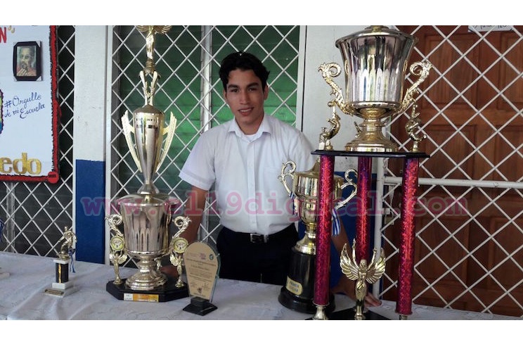 Orgullo de mi Escuela para promover valores patrios