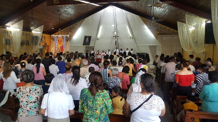 Cardenal Brenes confirma a jóvenes en el día de Nuestra Señora de la Merced
