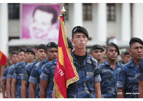 Daniel y Rosario presiden acto del XXXIII Aniversario de la Fuerza Naval