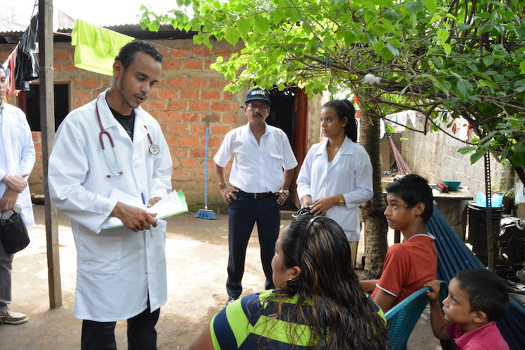 Médicos brindan atención integral a Familias Chinandeganas a través del Programa Todos con Voz