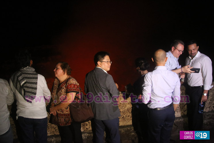 Delegaciones de Corea del Sur y Centroamérica visitan el Volcán Masaya