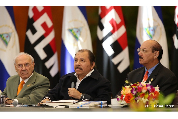 Presidente Daniel se reúne en Nicaragua con diputados del Parlacen