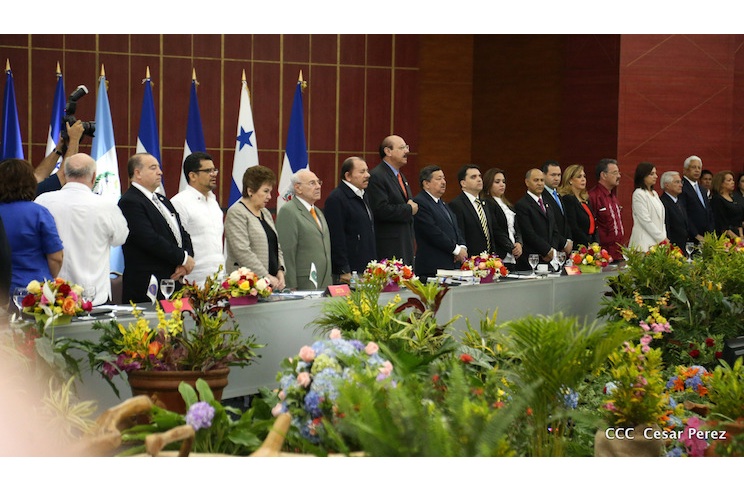 Presidente Daniel se reúne en Nicaragua con diputados del Parlacen