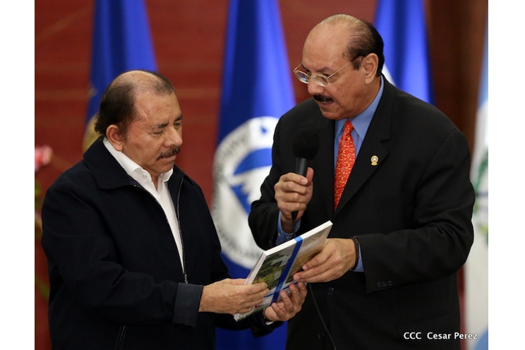 Presidente Daniel se reúne en Nicaragua con diputados del Parlacen