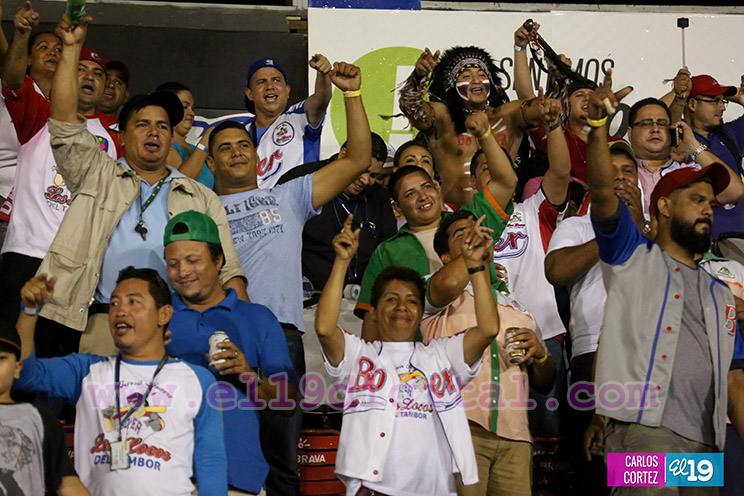 Más de 7 mil personas llenaron el Estadio Nacional Denis Martínez (FOTOS)