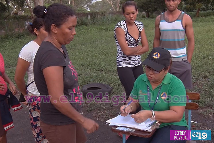 Gobierno lleva Plan Techo y más Paquetes Alimentarios a familias afectadas por sismos en Momotombo y Miralago 