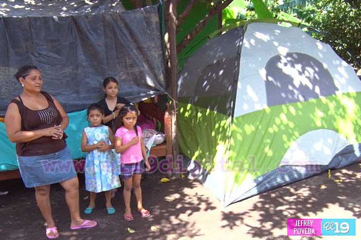 Gobierno lleva Plan Techo y más Paquetes Alimentarios a familias afectadas por sismos en Momotombo y Miralago 
