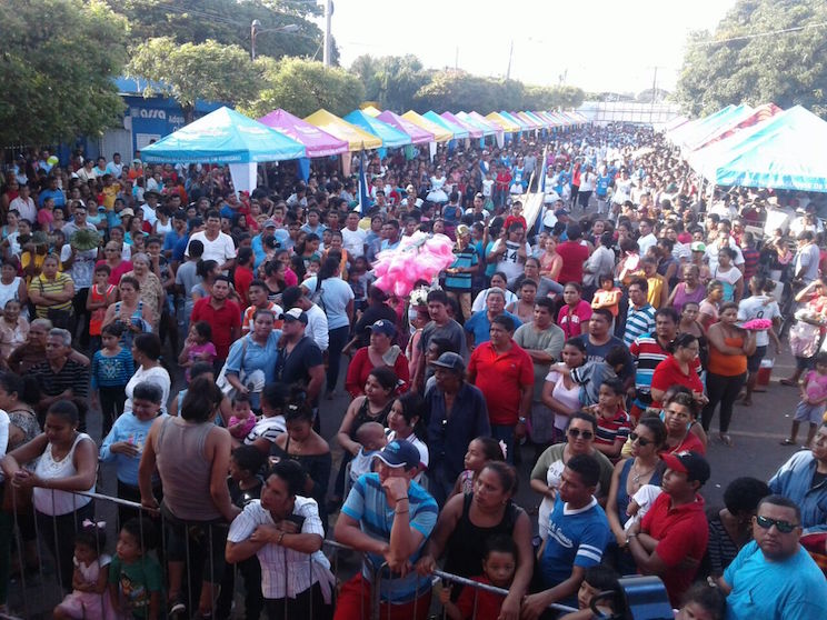 Chinandega baila al ritmo de Palo de Mayo