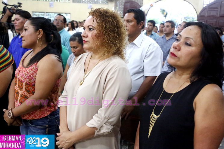 Cardenal Brenes confirma en la fe de Cristo a jóvenes de los Laureles Sur