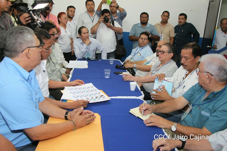 Partidos políticos aprueban diseño de boleta electoral