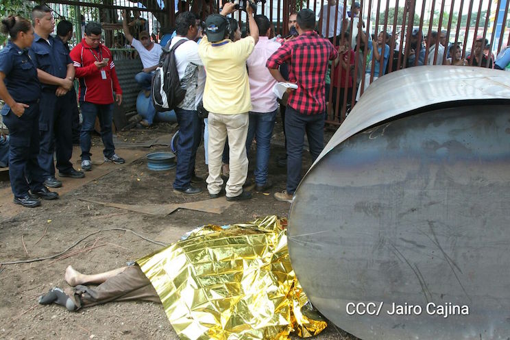 Un muerto y dos lesionados por explosión en taller metalúrgico