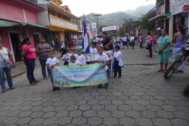 Seiscientos niñ@s de Jinotega participan en hermosa caminata
