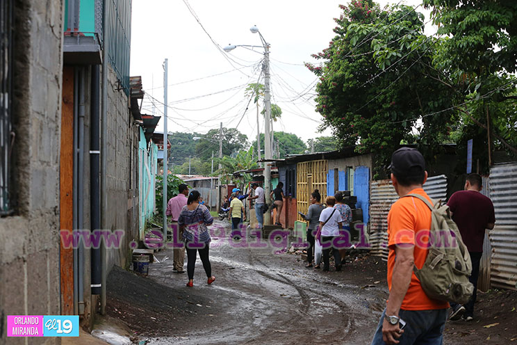 Familias del barrio Pantanal estrenan energía eléctrica segura