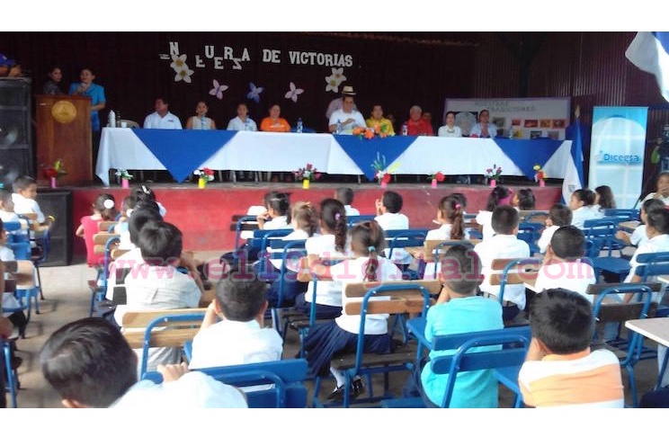Movimiento de Empresarios Sandinistas entrega 500 pupitres en colegios de la capital