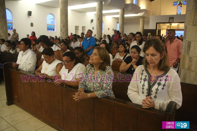 El Crucero celebra misa y fiestas patronales en honor a Nuestra Señora de las Victorias 