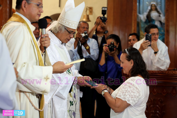 Cardenal Brenes oficia misa en parroquia San Juan Bautista