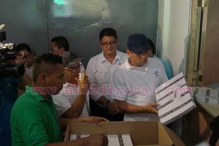 Inicia traslado de primeras boletas electorales a almacén central del CSE
